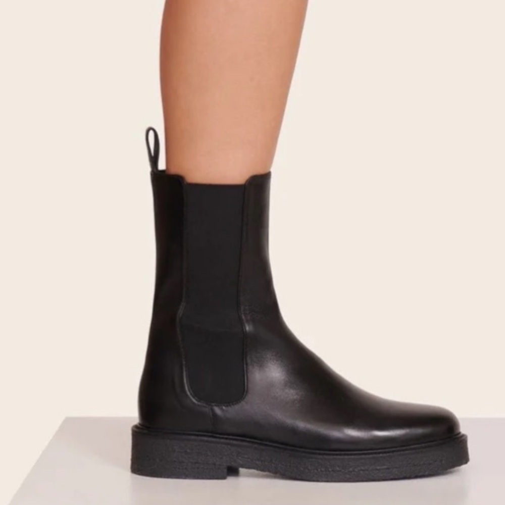 STAUD Palamino Chelsea Boot Black Leather 7.5